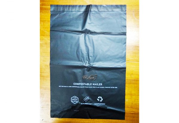 Compostable bio degradable mailer packaging bag